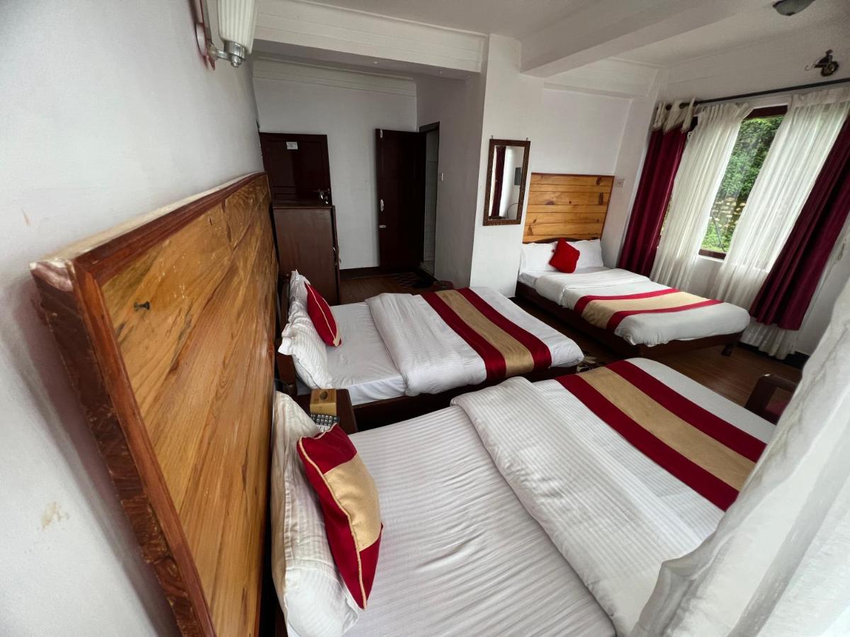 Mount Everest Hotel & Resort นาการ์ก็อต ภายนอก รูปภาพ