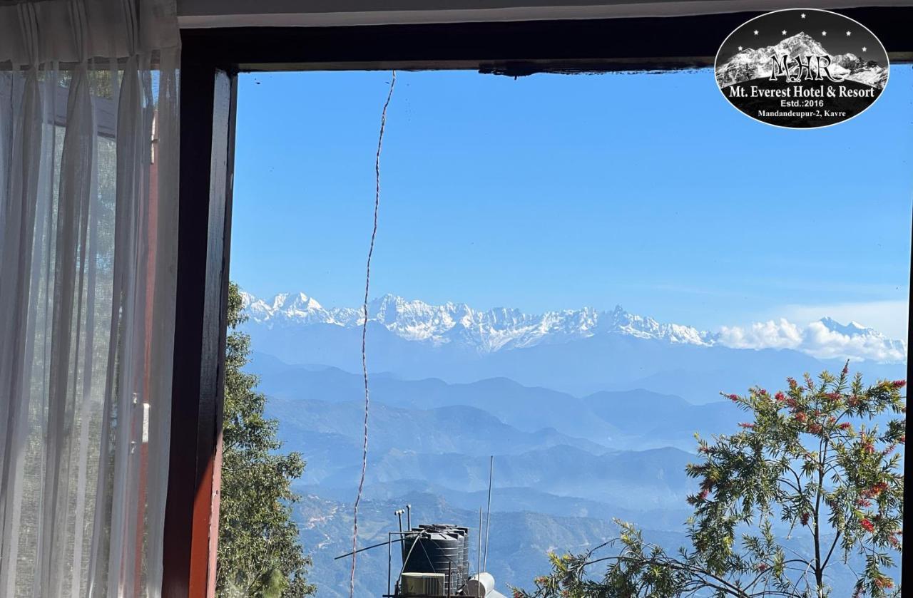 Mount Everest Hotel & Resort นาการ์ก็อต ภายนอก รูปภาพ