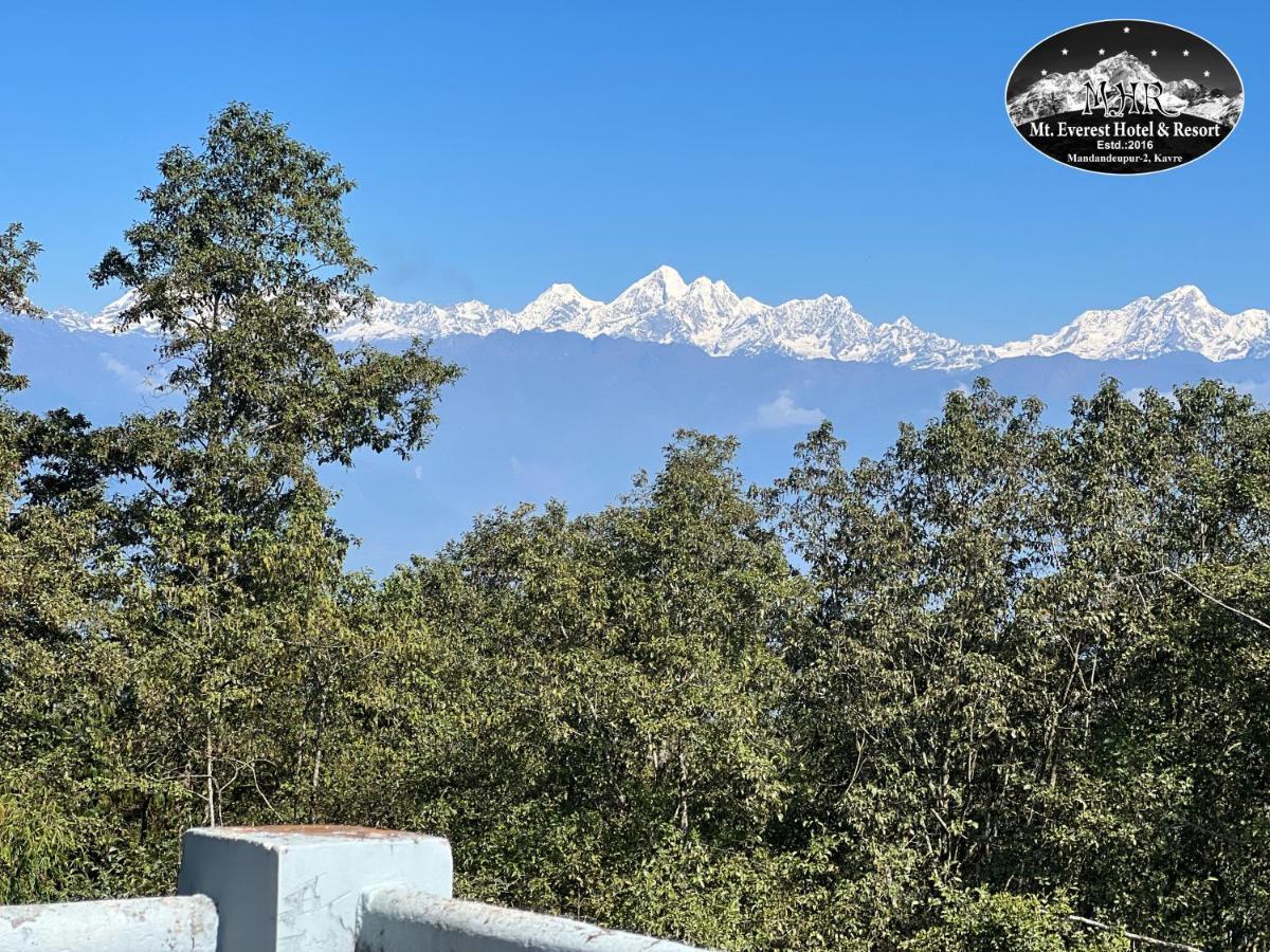 Mount Everest Hotel & Resort นาการ์ก็อต ภายนอก รูปภาพ