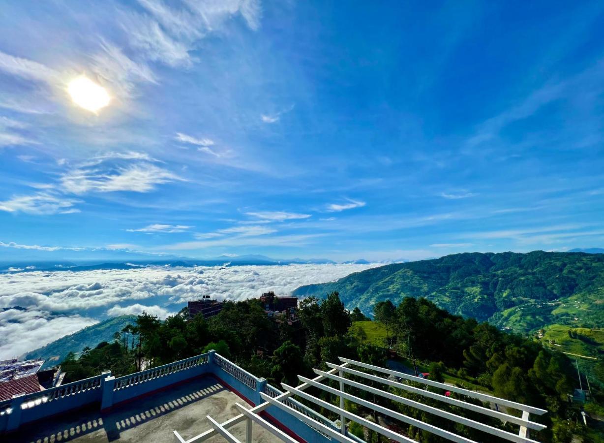 Mount Everest Hotel & Resort นาการ์ก็อต ภายนอก รูปภาพ